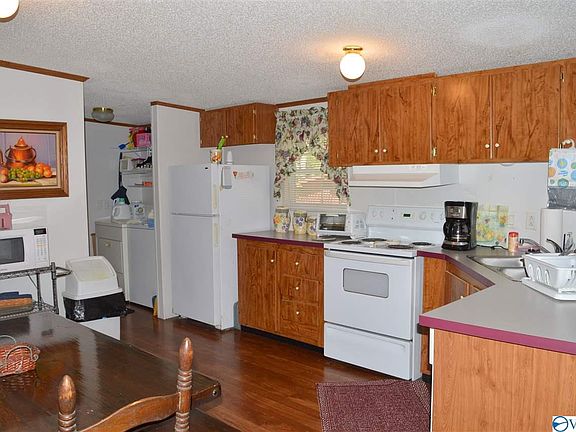4th image of 5790 Dogwood Ln