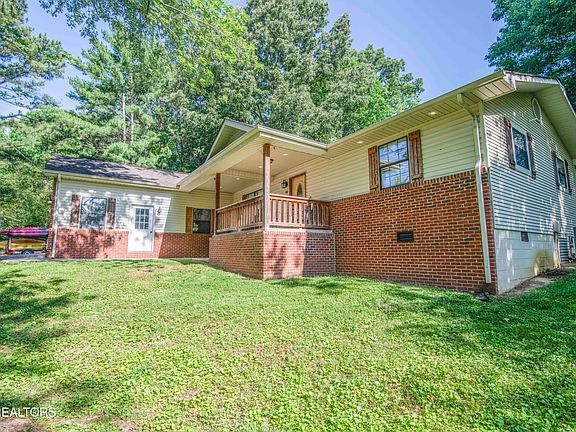 3rd image of 146 Wright Dr