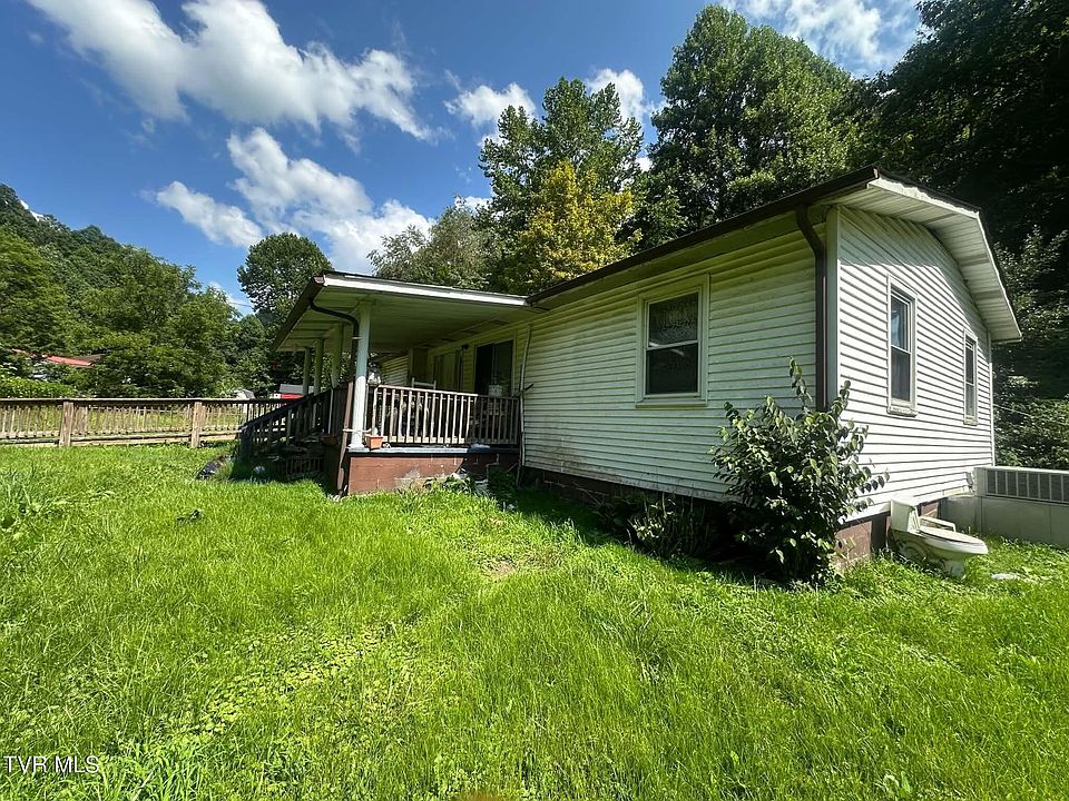 2nd image of 452 Big Branch Rd