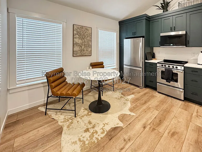 3526 W Anderson St — Photo 7