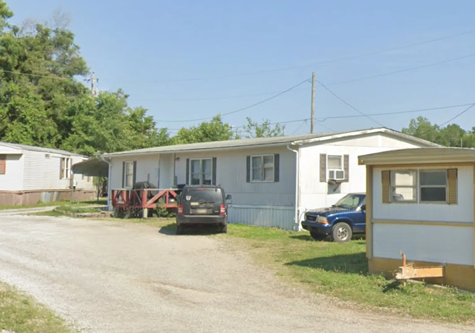 Call Us About New Years Special Don't Miss Out On Calling This Property Your New Home! Total Reno... — Photo 2