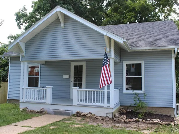 3319 Bradley St, Hannibal, MO 63401
