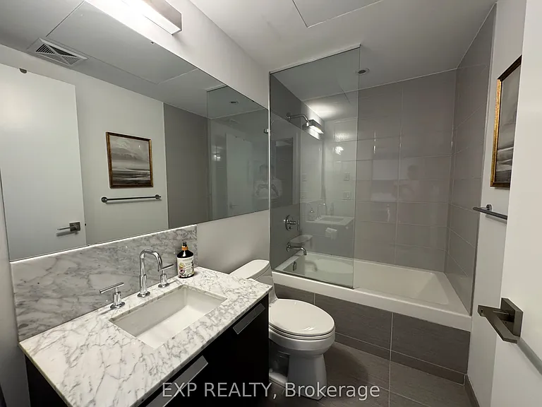 50 Charles St E #4008 — Photo 9