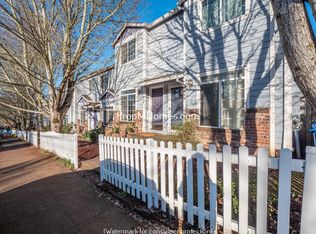 3828 SE 33rd Pl, Portland, OR 97202