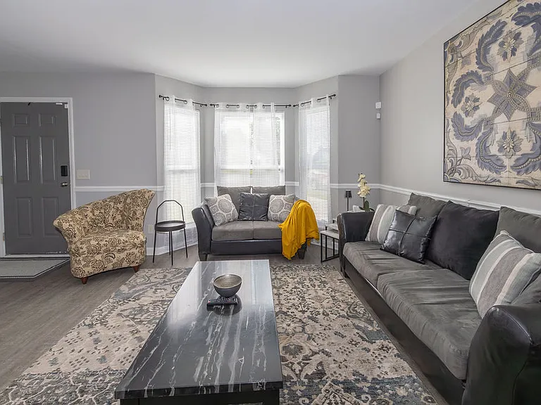 1810 Violet Ct — Photo 19