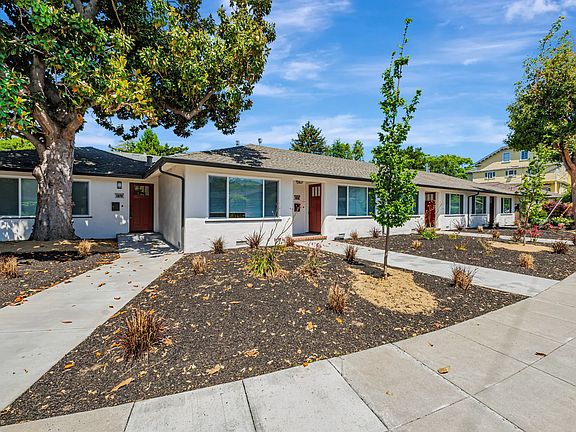 2nd image of 1054 Noel Dr