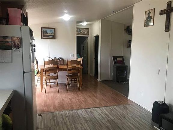 3rd image of 1501 County Road 607