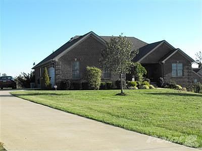 3rd image of 621 Apricot Dr