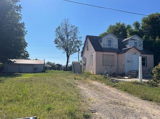 612 N Crystal Ave, Benton Harbor, MI 49022