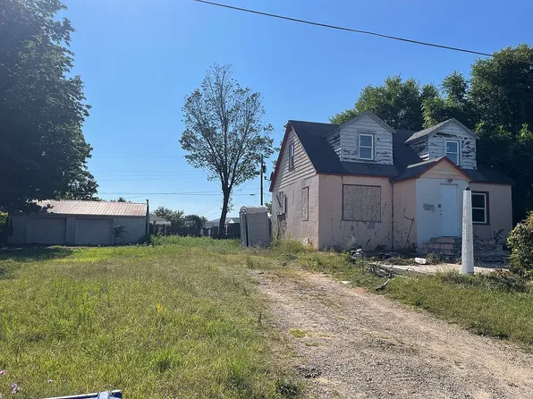 612 N Crystal Ave, Benton Harbor, MI 49022