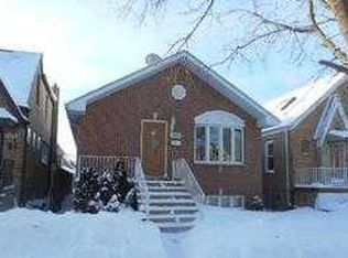 7033 W School St, Chicago, IL 60634