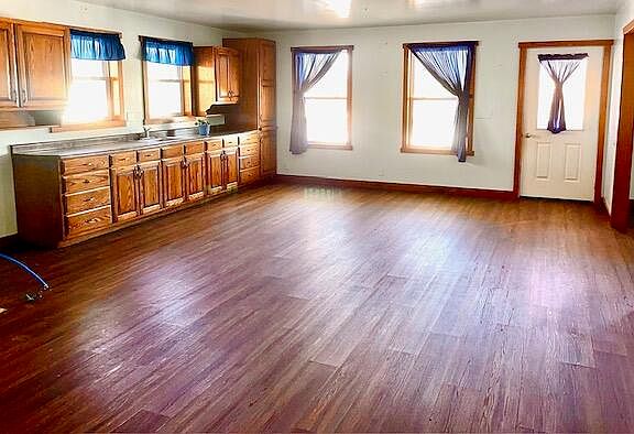 2nd image of 7909 Eleven Mile Rd