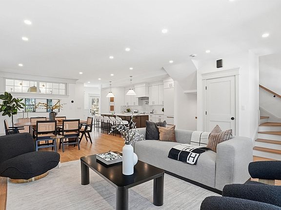 4th image of 180 Larch Rd