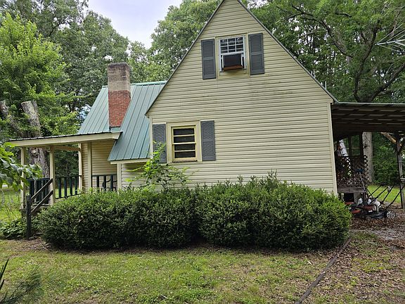 2nd image of 176 Parks Rd