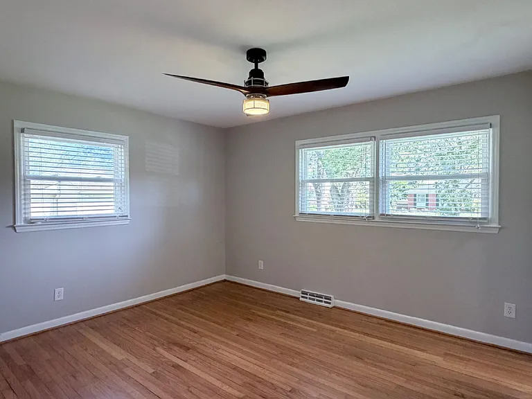 18 Carjen Ave — Photo 65