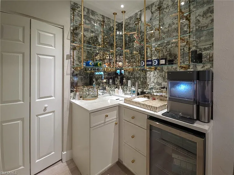 1495 Blue Point Ave #C — Photo 9