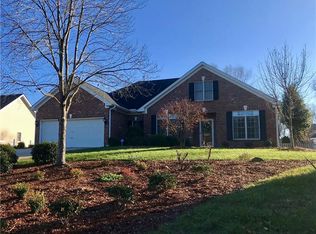 3927 Blairwood St, High Point, NC 27265