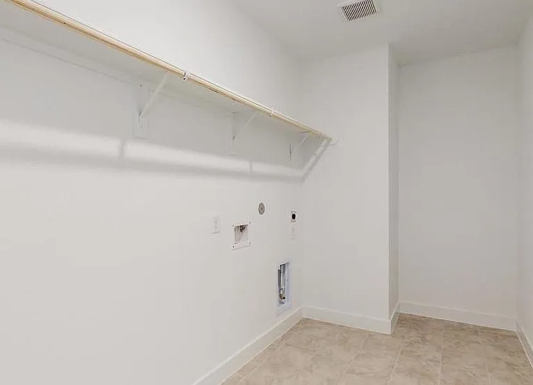21623 Lampeter River Ln — Photo 29