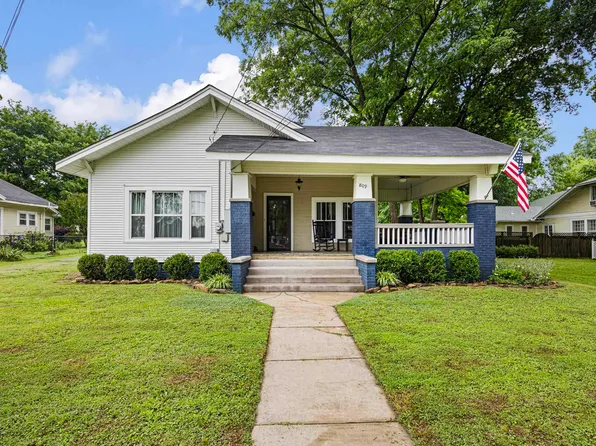 809 N Oak St, Morrilton, AR 72110