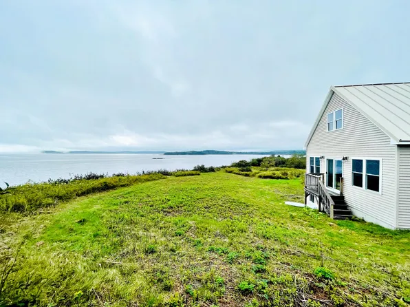 27 Summer Lane, Machiasport, ME 04655