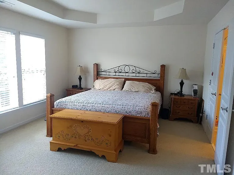 210 Oswego Ct — Photo 14