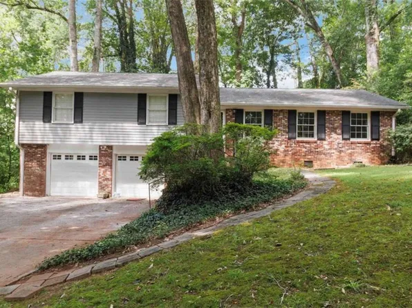 2940 Stonegate Trl, Atlanta, GA 30340