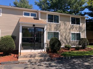 8 Arbor Way APT D, Holyoke, MA 01040