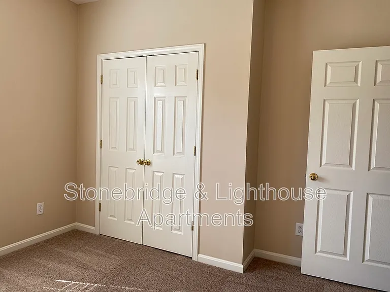 1104 Lighthouse Dr #B-1 — Photo 5