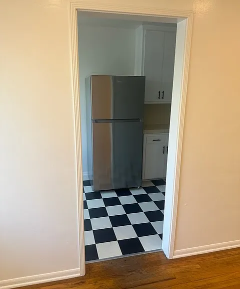 1814 N Hollywood Way #B — Photo 1