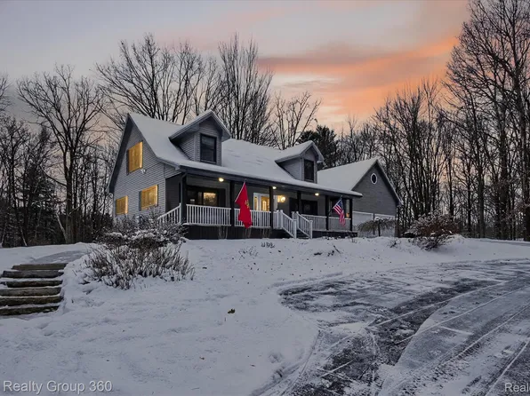 13165 Ithaca Rd, Saint Charles, MI 48655