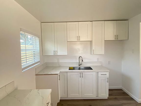 3rd image of 22001 Horst Ave #22003