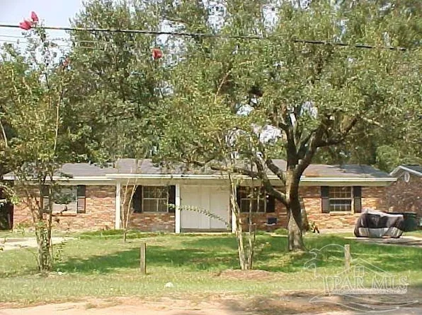 2500 Eliasberg Ave E, Pensacola, FL 32507