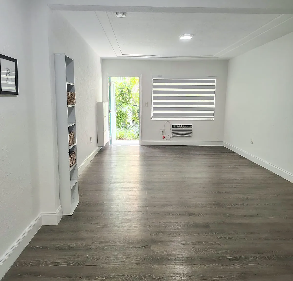 Studio, 405 sqft, $1,800 — Photo 2