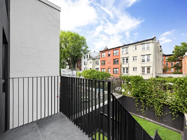 345 Warren Street image 4 of 11