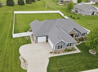 810 Highlands St, Denver, IA 50622