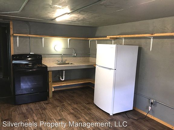 3rd image of 833 2nd St #8928804