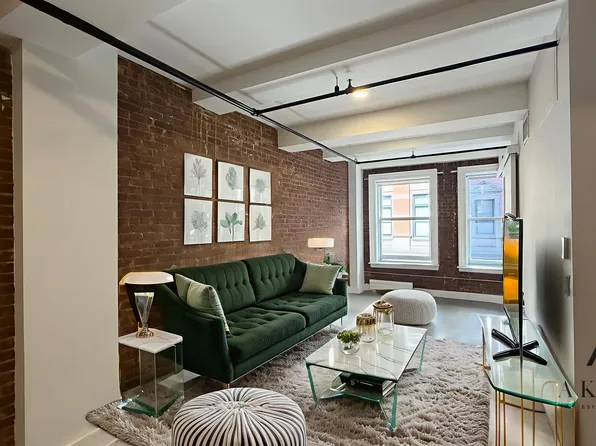 16 East 18th Street image 1 of 7