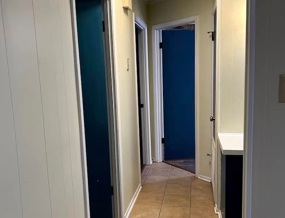 1st image of 214 Mackechney St APT 4