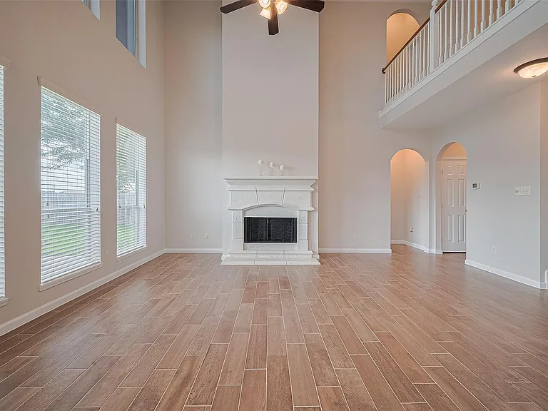 20834 Avery Cove Ln — Photo 10