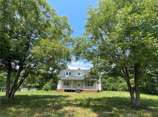 875 Love And Care Rd, Six Mile, SC 29682