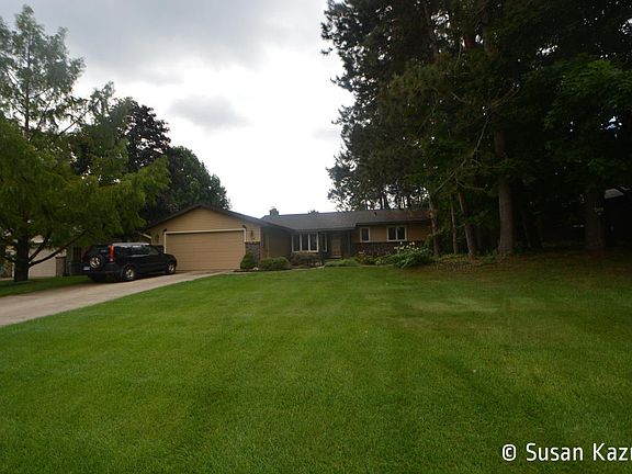 2nd image of 6228 Capitan Dr SE
