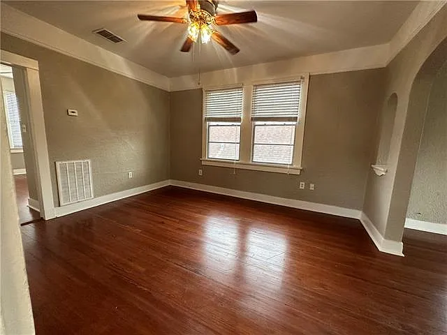 358 Lowerline St — Photo 9