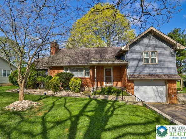 1450 Stones Crossing Rd, Easton, PA 18045