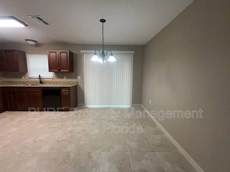 8819 SW 132nd Ln — Photo 9
