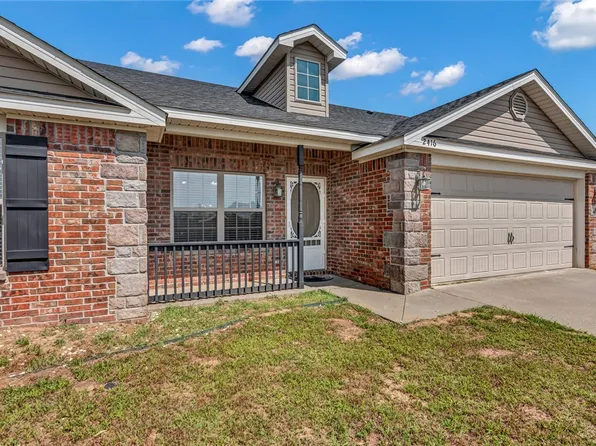 2416 Ridgeway Ln, Barling, AR 72923