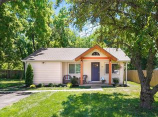 211 E Hulett St, Edgerton, KS 66021