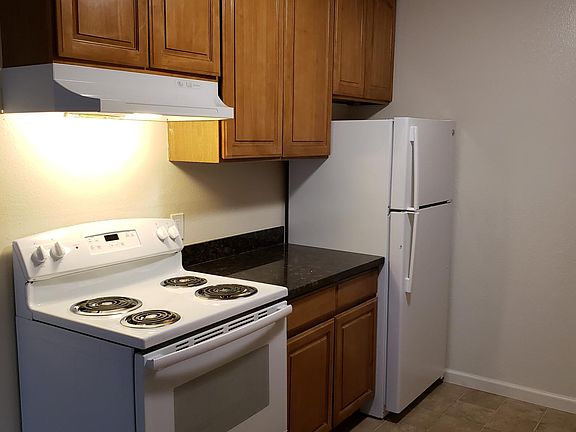 5th image of 761 Central Ave #7