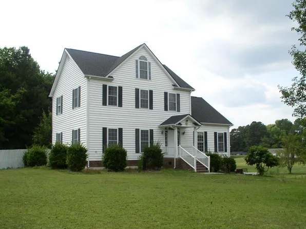 90 Evergreen Pl, Henderson, NC 27537