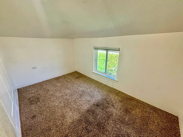 1231 Chino St #B — Photo 7