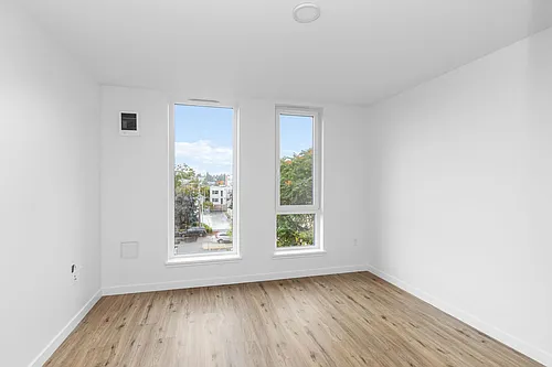Floor plan 305